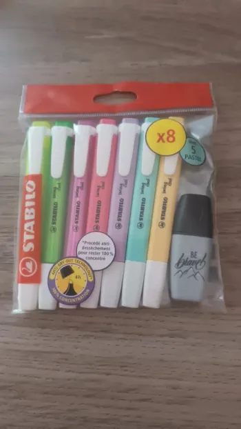 Lot de 8 fluos stabilo