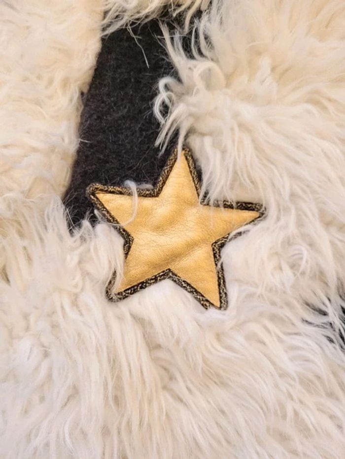 Superbe manteau IKKS en "poils" blanc 🌟 , cœurs et étoiles, 10 ans - photo numéro 8