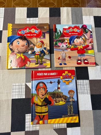 Lot livres oui-oui et sam le pompier