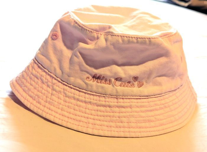 Chapeau Bob DopoDopo Rose Ecritures Miss Cute Petits Cœurs Vêtement Accessoire Petits Enfants