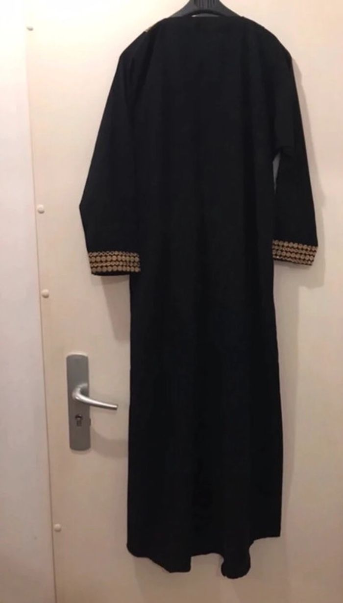 Robe orientale manches longues noire dorée taille XL - photo numéro 2