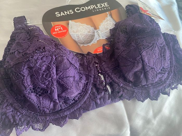 Soutien-gorge sans complexe