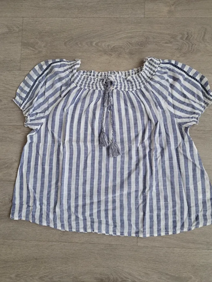 Blouse manche courtes