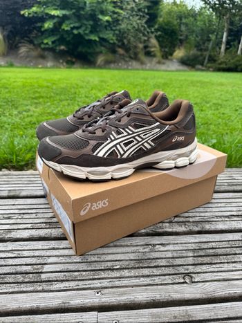 Asics gel NYC Black coffee