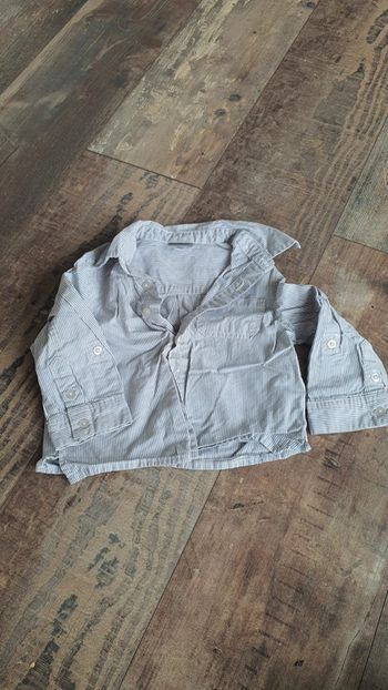 Chemise Vertbaudet 24 mois en très bon état