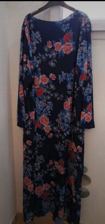 Robe mousseline fleurie avec ceinture neuf