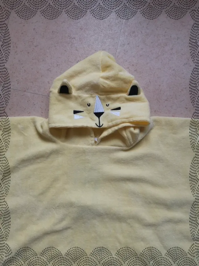 Poncho de bain Gémo 3/4 ans - photo numéro 8