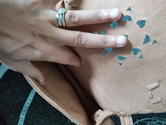 Sac bandoulière en cuir, fabrication artisanale - photo numéro 4
