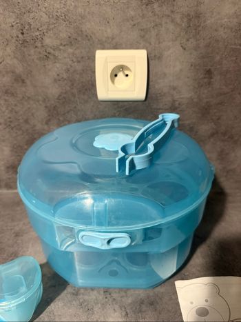 Stérilisateur à vapeur micro-ondes Dodie + boîte de stérilisation sucette