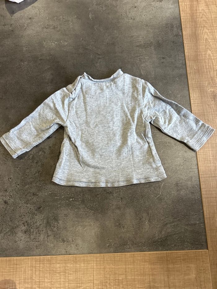 T-shirt manches longues bébé taille 1 mois - photo numéro 3