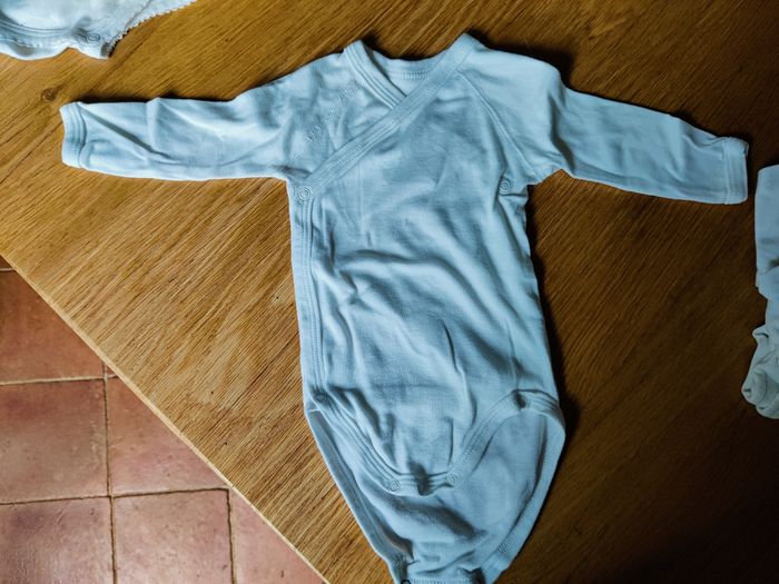 6 bodies croisés - photo numéro 4