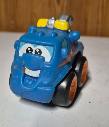 Hasbro tonka dépanneuse Chuck and friends