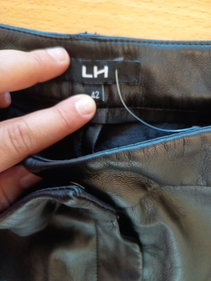 Pantalon façon cuir La Halle taille 42 - photo numéro 2