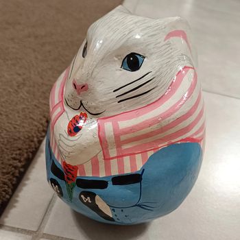 Roly poly lapin de Pâques