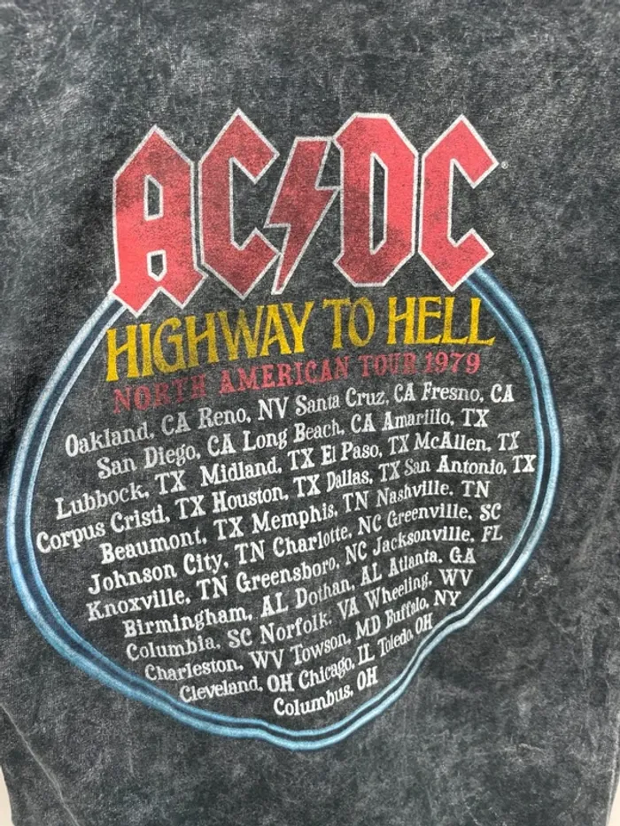 AC/DC Highway to Hell North America tour 1979 t-shirt acid wash grey music rock band concert tour - photo numéro 7
