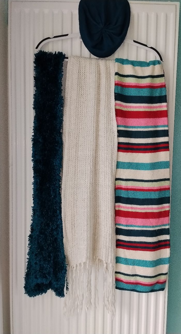 Lot écharpe et bonnet