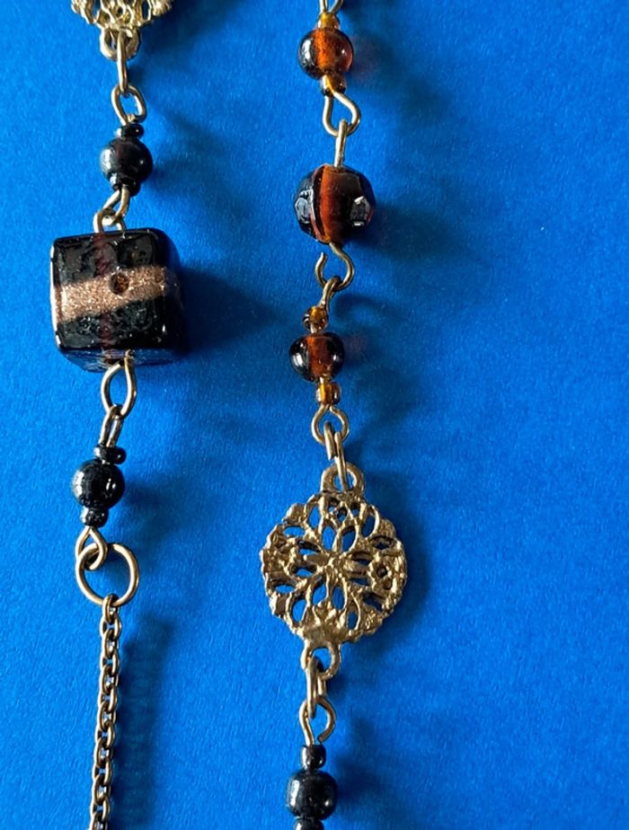 Collier long NEUF chaîne et breloques couleur bronze et doré - photo numéro 6
