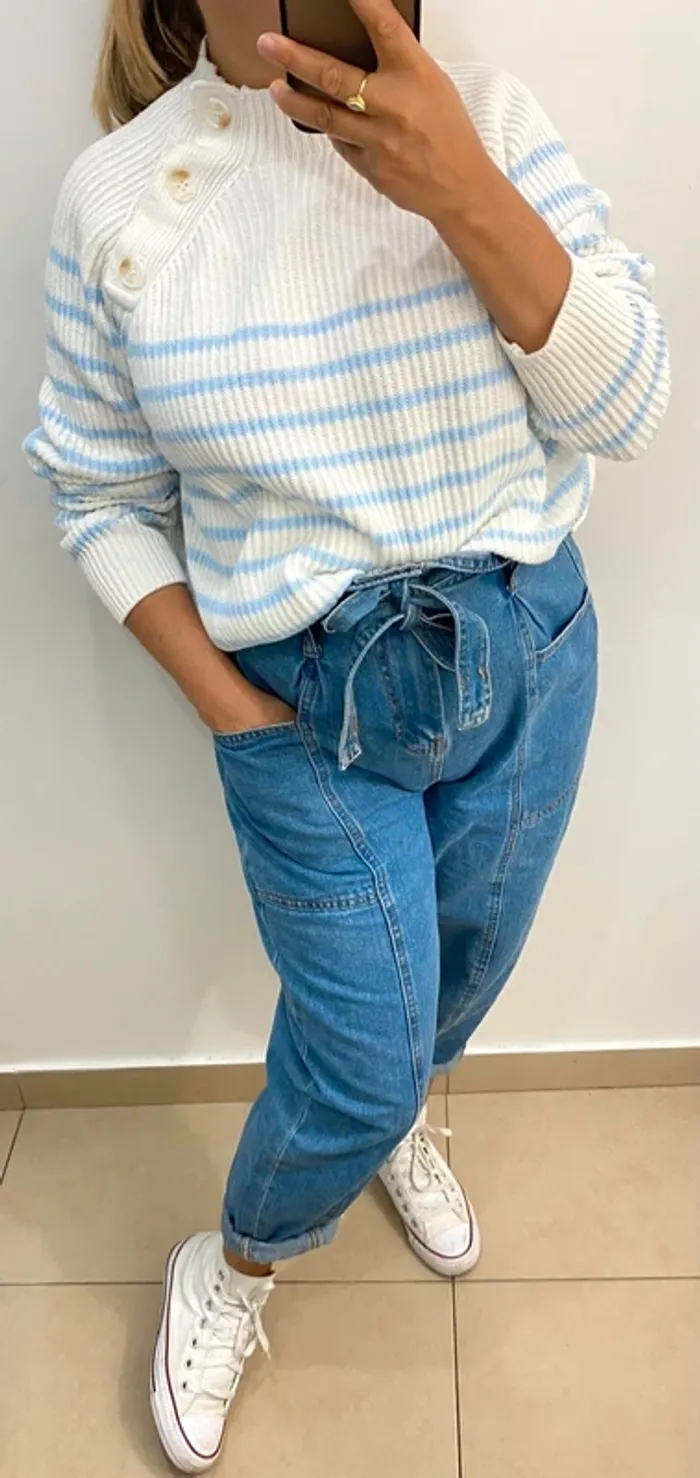 Joli Pull Blanc Et Bleu Côtelé Taille 40-42 - photo numéro 4