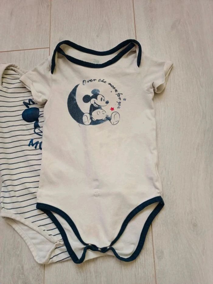 Lot 2 bodies Mickey 36 mois - photo numéro 2