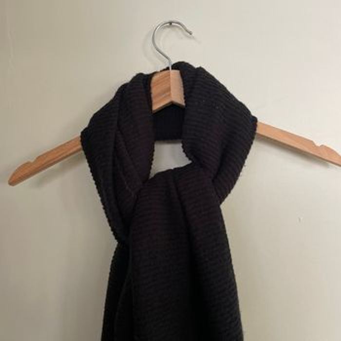 Écharpe noire Bizzbee en grosse maille unisexe Longue et chaude Parfaite automne/hiver V066 - photo numéro 3