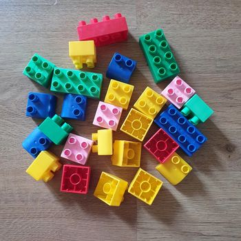 🌟 Petit lot de 26 légo 🌟
