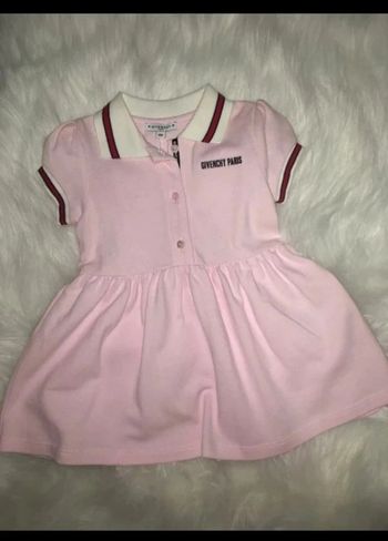 Jolie robe polo Givenchy 6 mois