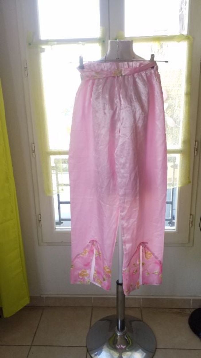 Bas de pyjama satiné taille élastique avec ceinture taille L très bon état