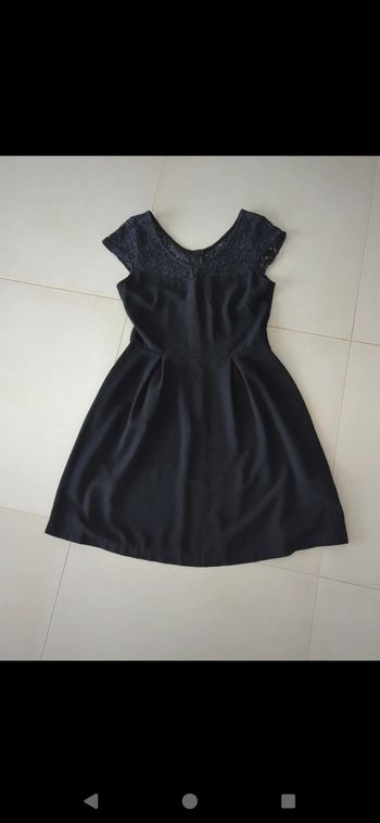 Robe dentelle camaïeu taille 38