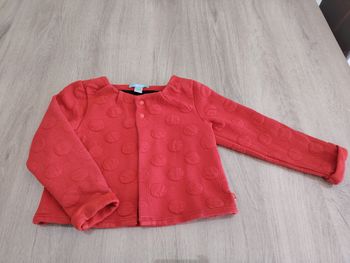 Gilet rouge fille 23 mois