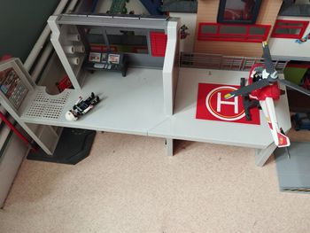 Caserne pompier playmobil 