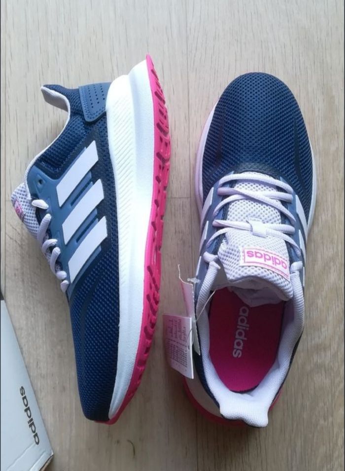 Baskets chaussures running adidas taille 36 2/3 neuves - photo numéro 10