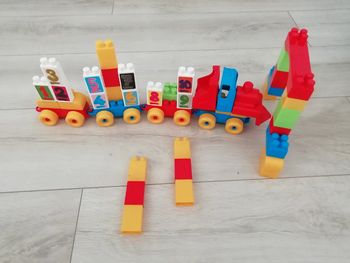Train abrick