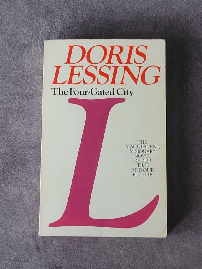 Four Gated City Par Doris Lessing