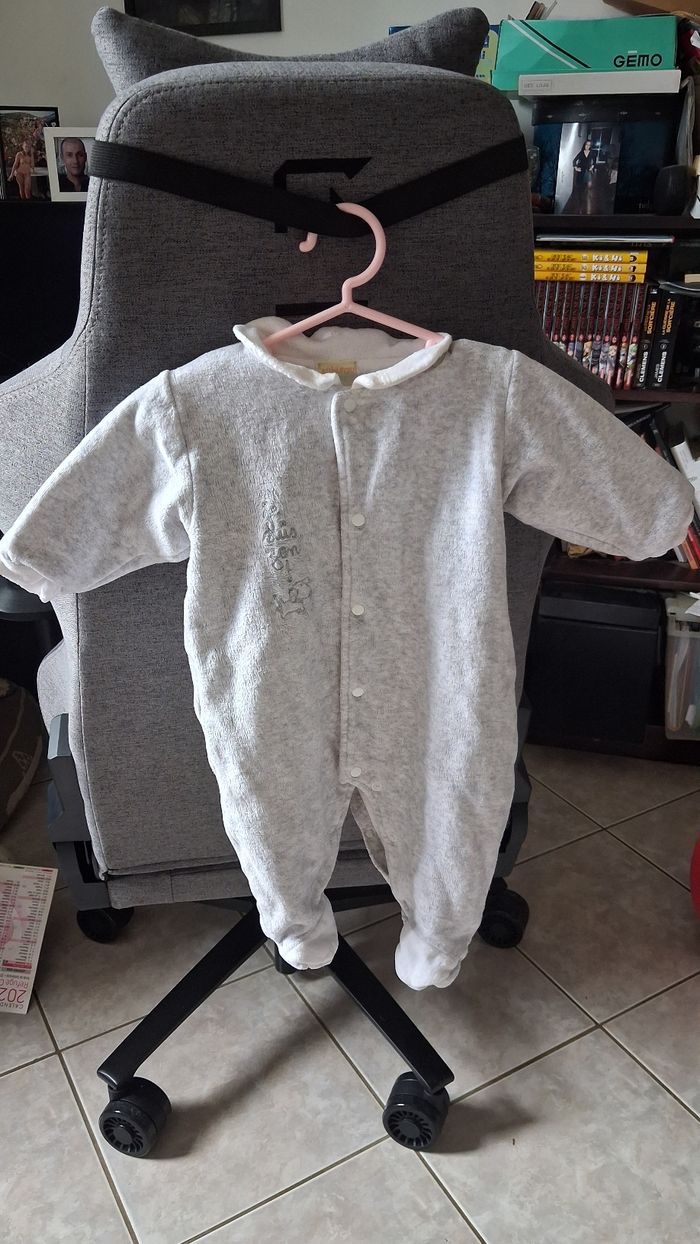Pyjama 6 mois - photo numéro 2