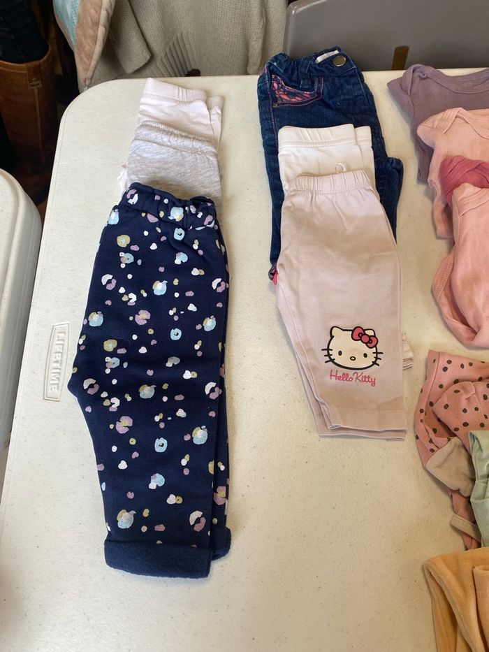 Lot de vêtement bébé fille - photo numéro 2