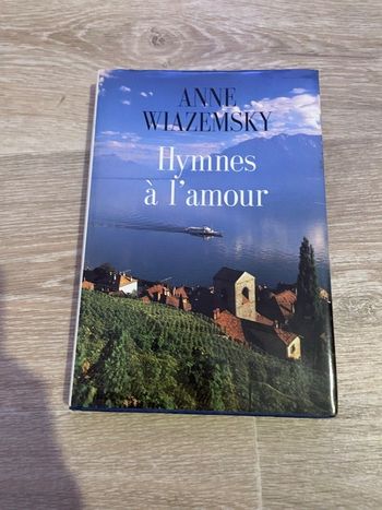 Livre hymnes à l amour d Anne wiazemsky excellent état