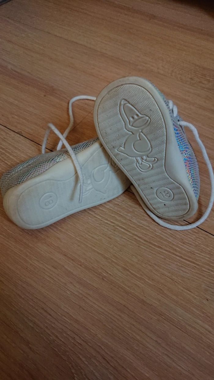 Chaussures premiers pas argentés à lacets - photo numéro 5