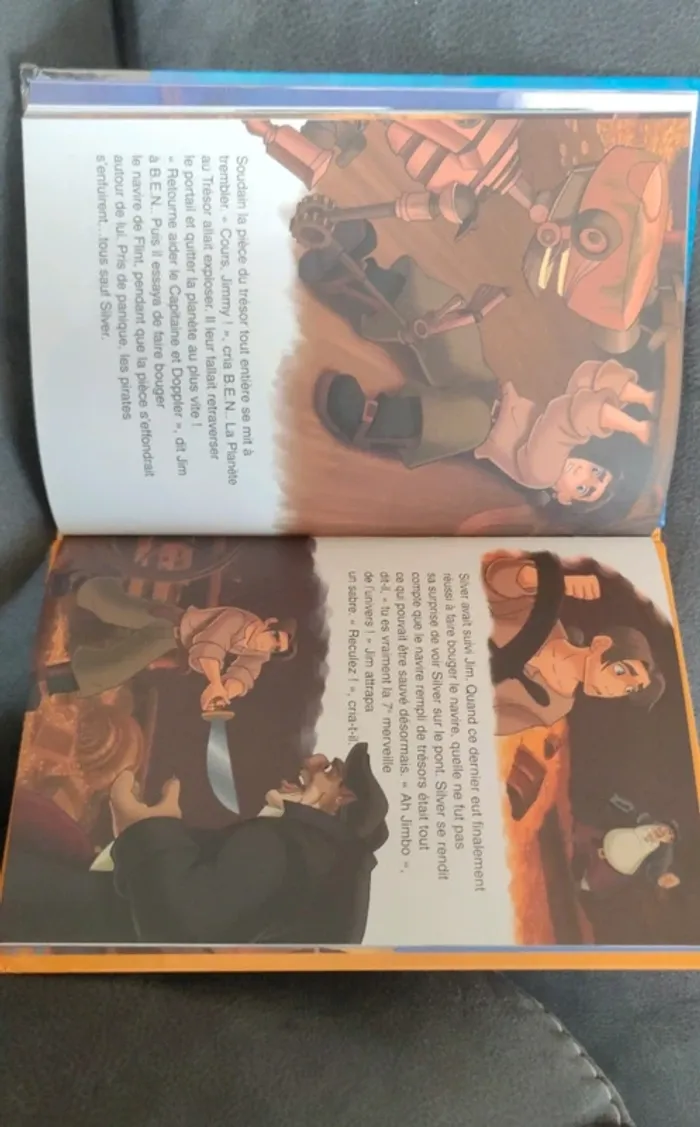 Disney présente la planète au trésor mickey club du livre - photo numéro 5