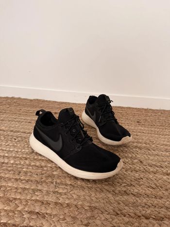 Basket nike chaussures zapatillas sport shoes tennis Schoenen Scarpe zapatos sapatos Esporte roshe