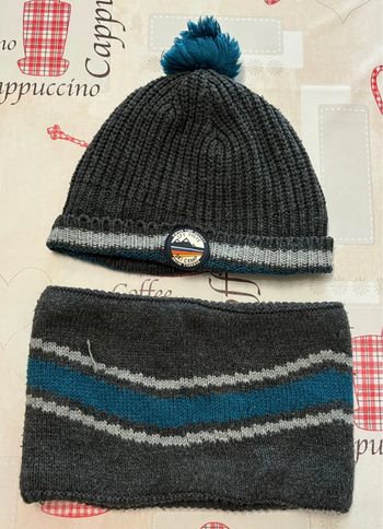 Bonnet / tour de cou