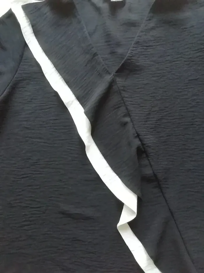 Haut - Top - Blouse Sofia Perla Taille 40 - 40/42 Quasi neuf!! - photo numéro 2