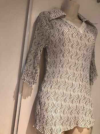 Chemise Noir et Blanche gaufrée s/m