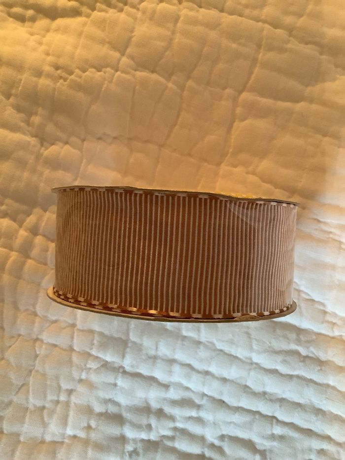 Rouleau de ruban textile neuf