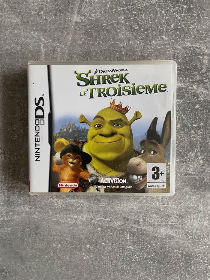 Jeu pour Nintendo DS, Shrek le troisième en français.