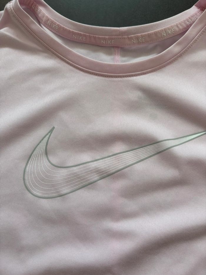 T-shirt Nike 12 ans - photo numéro 2