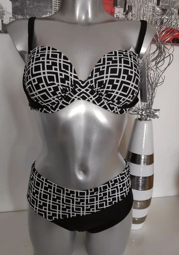 Maillot de bain noir et blanc T38/70D