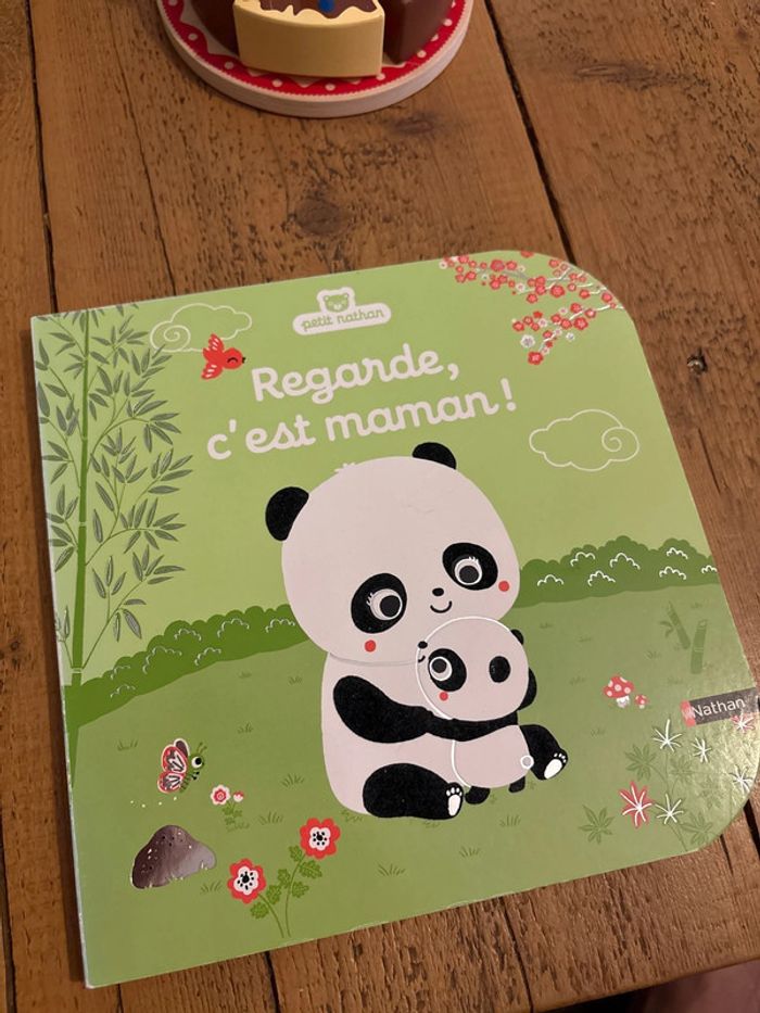 Livre Regarde, c’est maman! Nathan