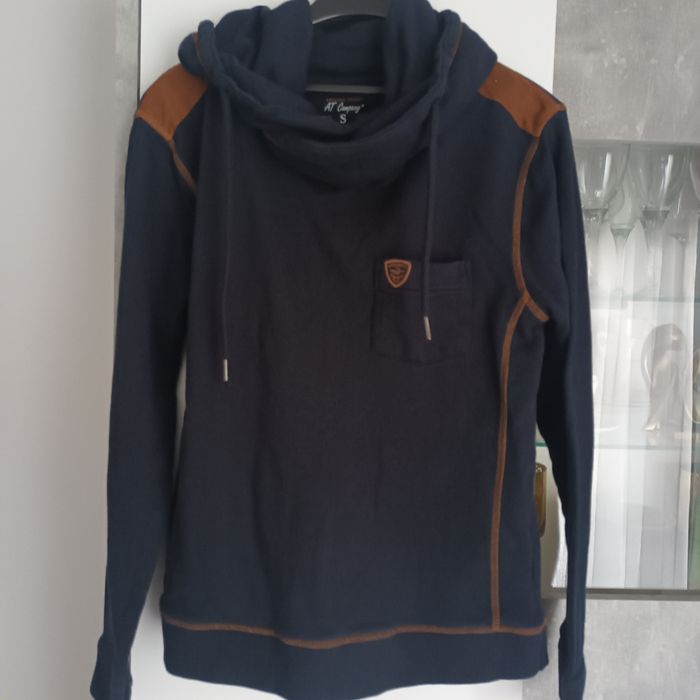 Look décontracté sweat à capuche avec cordon  taille S intérieur polaire matière - photo numéro 2
