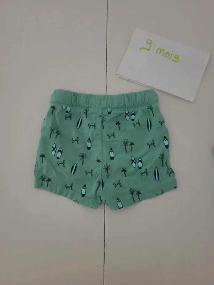 Lot de 2 shorts vert motif taille 9 mois disney/kiabi - photo numéro 7