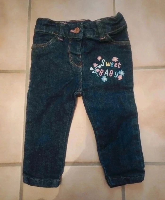 Jean 12 mois in extenso